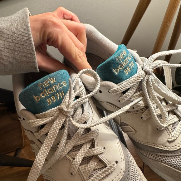 New Balance 997H never worn outside! - Picture 3 of 4